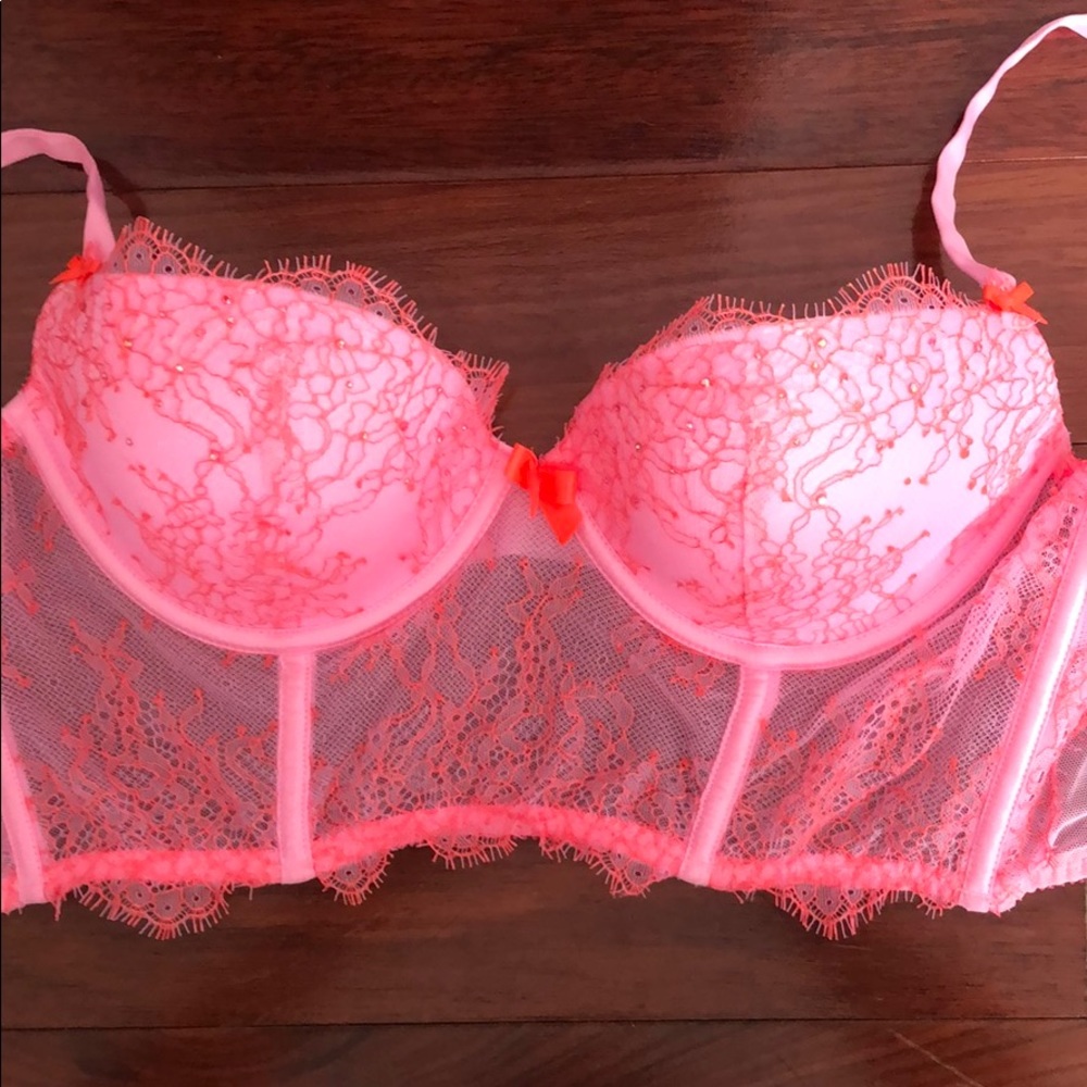 Victoria’s Secret Very Sexy Demi Bra 32D